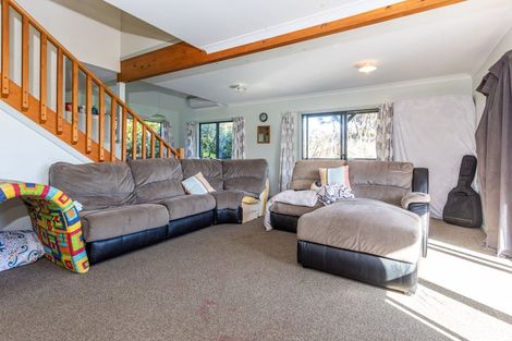 Photo of property in 27 Taurua Place, Coromandel, 3506