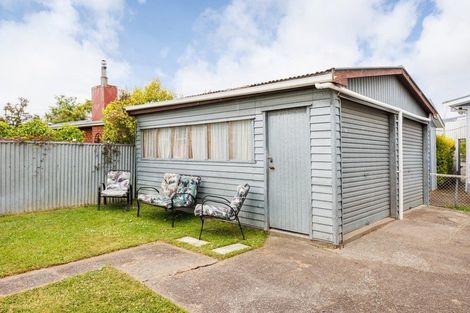 Photo of property in 19 Blenheim Place, Feilding, 4702