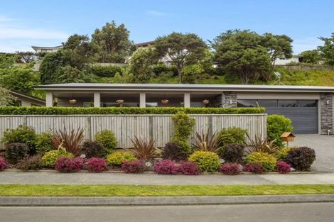 Photo of property in 14 Flotilla Place, Whitby, Porirua, 5024