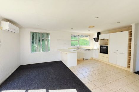 Photo of property in 67 Cedar Heights Avenue, Massey, Auckland, 0614