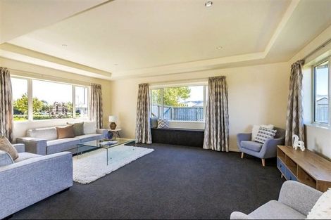 Photo of property in 1 Parklea Avenue, Halswell, Christchurch, 8025