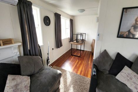 Photo of property in 16 Verel Street, Fairfield, Hamilton, 3214