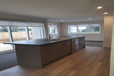 Photo of property in 43a Wainuiomata Road, Wainuiomata, Lower Hutt, 5014