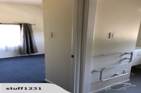 Photo of property in 8 Kingsclere Place, Goodwood Heights, Auckland, 2105