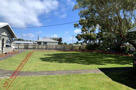 Photo of property in 107-109 Ihaia Road, Opunake, 4616