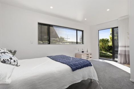 Photo of property in 1/36 Rothesay Bay Road, Rothesay Bay, Auckland, 0630