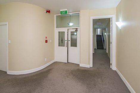 Photo of property in Endeavour Apartments, 20/125 Thorndon Quay, Pipitea, Wellington, 6011