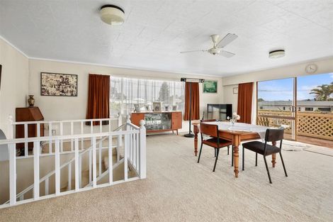 Photo of property in 17 West Crescent, Te Puru, Thames, 3575