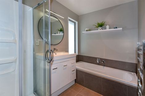 Photo of property in 82 Mount Pleasant Road, Mount Pleasant, Christchurch, 8081