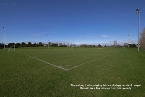 Photo of property in 42 Jane Maree Road, Kumeu, 0810