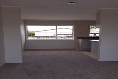 Photo of property in 2/127 Portage Road, New Lynn, Auckland, 0600
