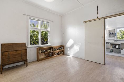 Photo of property in 1 Moir Street, Mount Victoria, Wellington, 6011