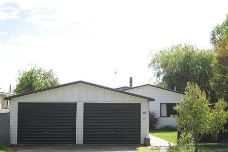 Photo of property in 14 Kiwi Avenue, Waikuku Beach, 7473