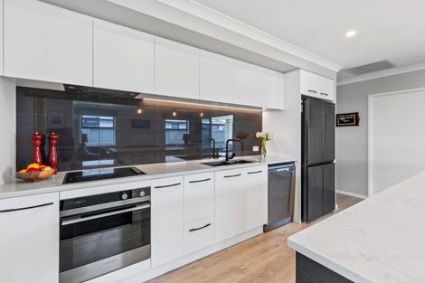 Photo of property in 11 Stevenson Drive, Papamoa, 3118