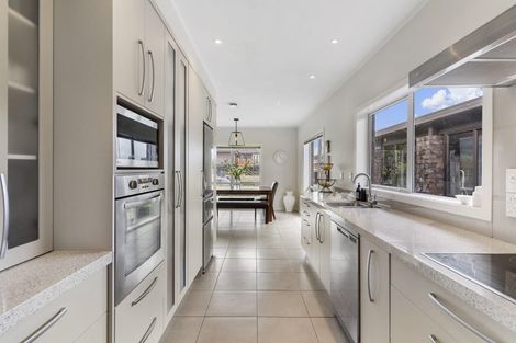 Photo of property in 9 Culver Terrace, Howick, Auckland, 2014