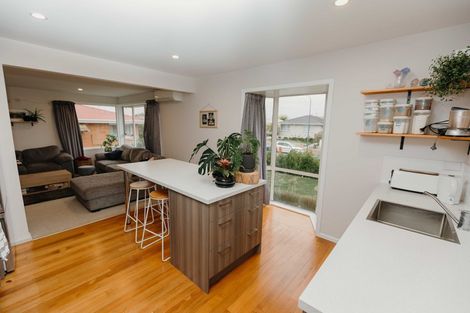 Photo of property in 92 Roberta Drive, Somerfield, Christchurch, 8024