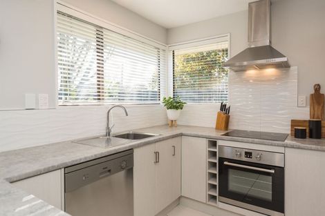 Photo of property in 2/23 Mary Street, Papanui, Christchurch, 8053