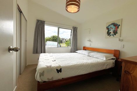 Photo of property in 43a Fishermans Bend, Whiritoa, Whangamata, 3691