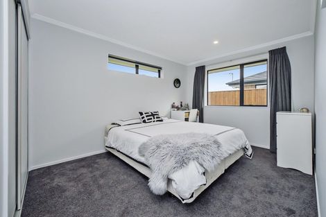 Photo of property in 8 Northmoor Boulevard, Rolleston, 7615
