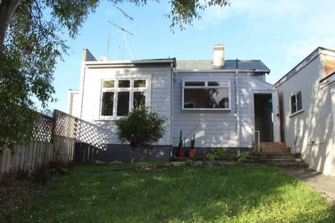 Photo of property in 2 Ranfurly Street, Caversham, Dunedin, 9012