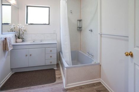 Photo of property in 1 Buxton Place, Gore Bay, Cheviot, 7383