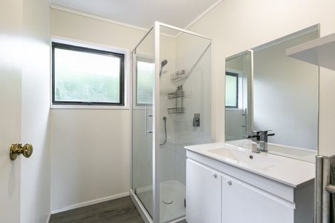 Photo of property in 37 Westhaven Drive, Tawa, Wellington, 5028