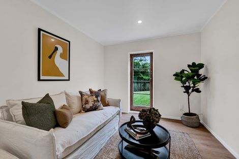 Photo of property in 10 Tasman Street, Vogeltown, New Plymouth, 4310