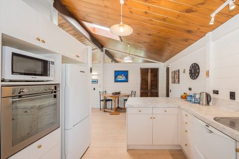 Photo of property in 29 Nimmo Avenue, Waikanae, 5036