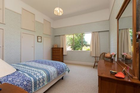 Photo of property in 14 Windsor Road, Waipawa, 4210