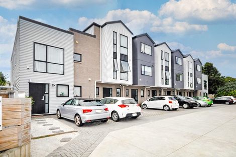 Photo of property in 5 Waru Lane, Te Atatu Peninsula, Auckland, 0610