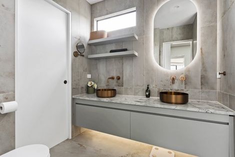 Photo of property in 326 Flat Bush School Road, Flat Bush, Auckland, 2019