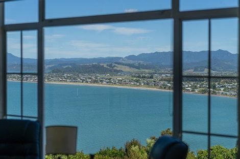 Photo of property in 186 Centennial Drive, Whitianga, 3510