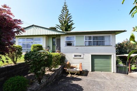 Photo of property in 1 Kingsway Crescent, Forest Lake, Hamilton, 3200