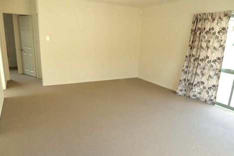 Photo of property in 38 Brentford Place, Manurewa, Auckland, 2102