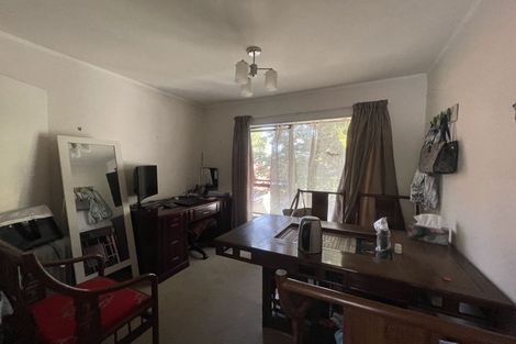 Photo of property in 1/2 Brian Avenue, Forrest Hill, Auckland, 0620