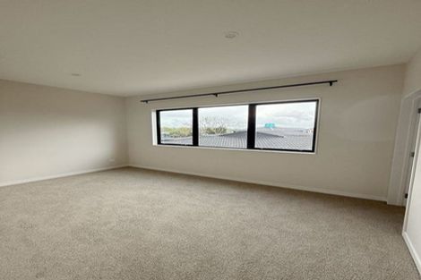 Photo of property in 73 Hutchinsons Road, Bucklands Beach, Auckland, 2014