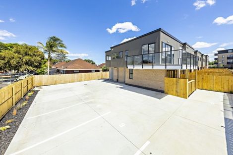 Photo of property in 8/17 Alfriston Road, Manurewa East, Auckland, 2102