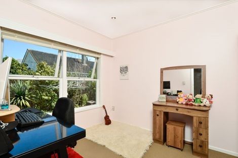 Photo of property in 1/13 Otakau Road, Milford, Auckland, 0620