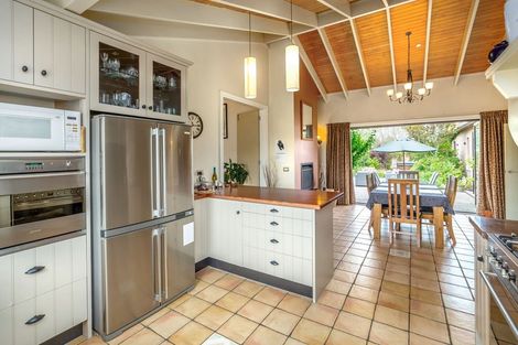 Photo of property in 24 Admiral Road, Gladstone, 5883