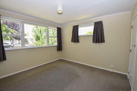 Photo of property in 5 Hughan Place, Carterton, 5713