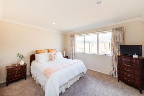 Photo of property in 71 Amberley Avenue, Highbury, Palmerston North, 4412
