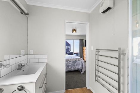 Photo of property in 76a Churchill Drive, Taradale, Napier, 4112