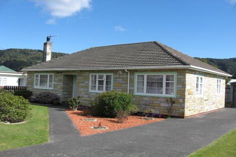 Photo of property in 12 Peel Place, Wainuiomata, Lower Hutt, 5014