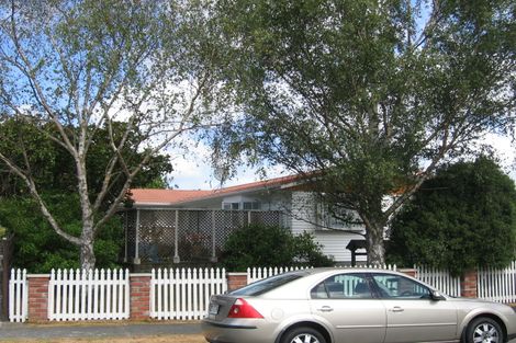 Photo of property in 23 Omaha Grove, Totara Park, Upper Hutt, 5018