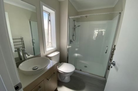 Photo of property in 9 Panakenake Way, Flat Bush, Auckland, 2019