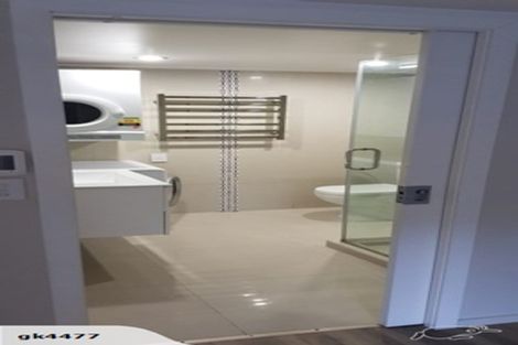 Photo of property in 1/224 Forrest Hill Road, Forrest Hill, Auckland, 0620