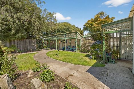 Photo of property in 11 Bevington Street, Avonhead, Christchurch, 8042
