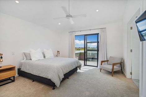 Photo of property in 15/6 The Marina, Tairua, 3508