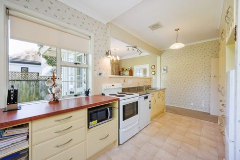 Photo of property in 234 Victoria Avenue, Hokowhitu, Palmerston North, 4410