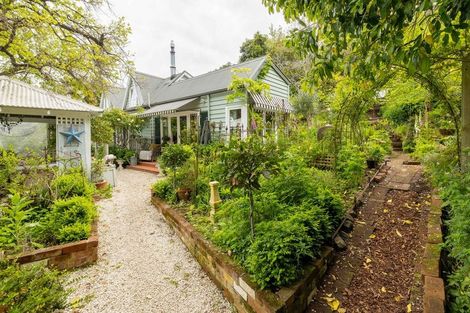 Photo of property in 33 Sandy Beach Road, Governors Bay, Lyttelton, 8971